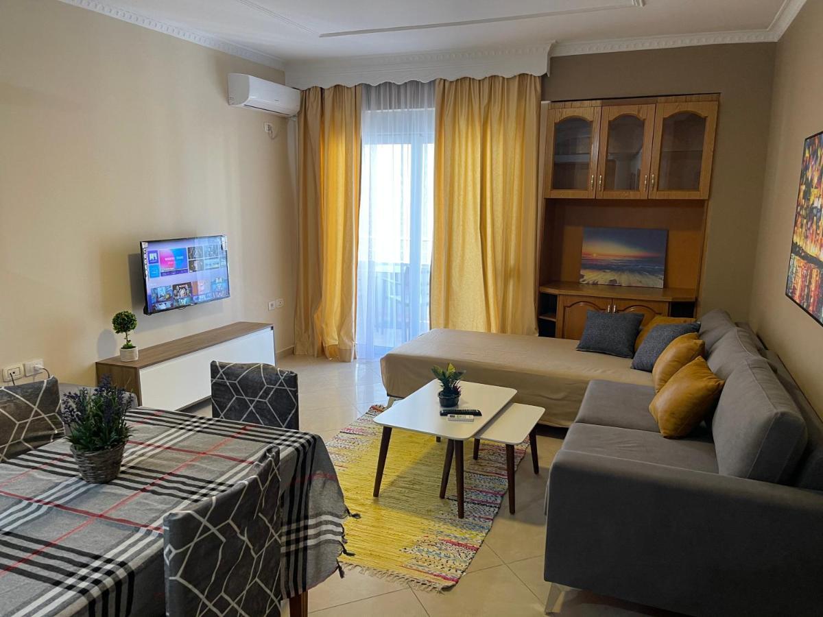 Premium Apartament 07 Vlore Exterior photo